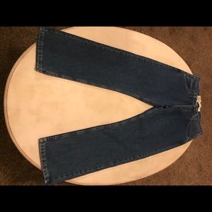 Wrangler men’s regular fit straight leg jeans!